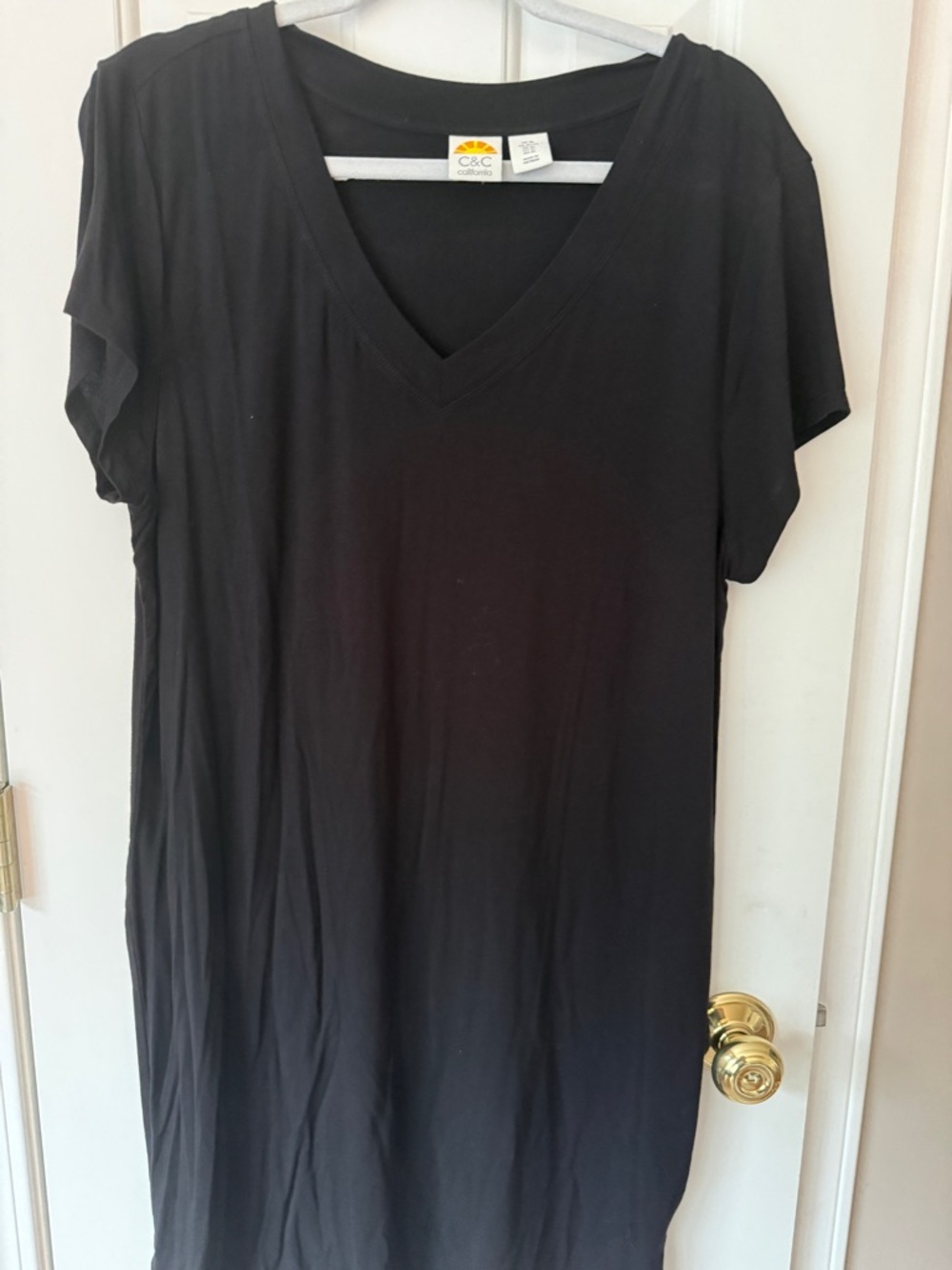 C&C California Black V-Neck Short Sleeve T-shirt Dress